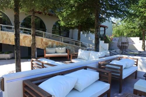 Hotel Konaki