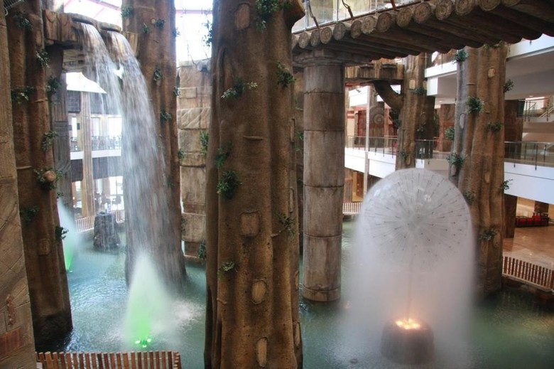 Holiday World Polynesia Hotel