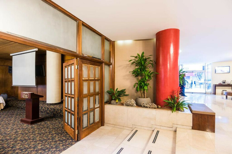 Hotel Dann Avenida 19
