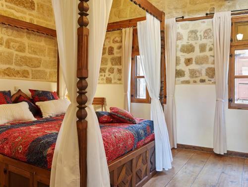 Helios Garden Boutique Apartments
