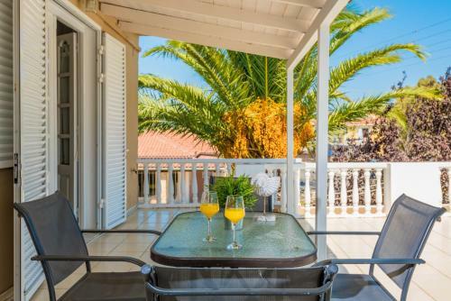 Effie's Apartments