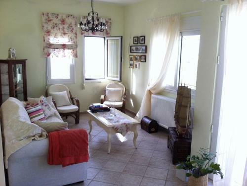 Family Apartment Ammoudi