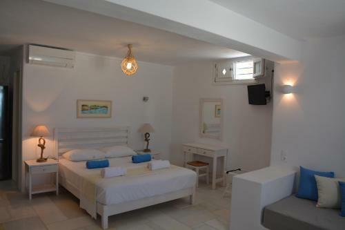 White Blue Houses & Apartments Paros