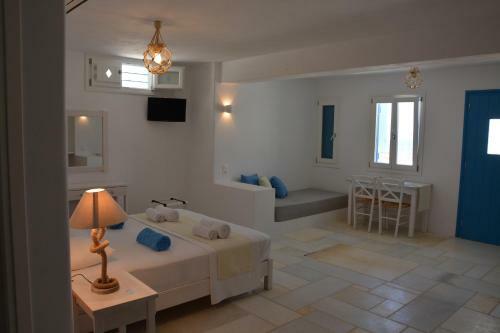 White Blue Houses & Apartments Paros