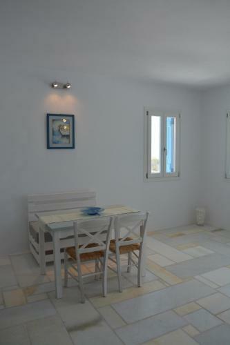 White Blue Houses & Apartments Paros