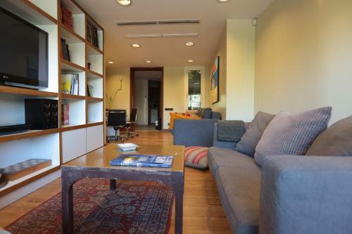 Elegant Apartment In Athens