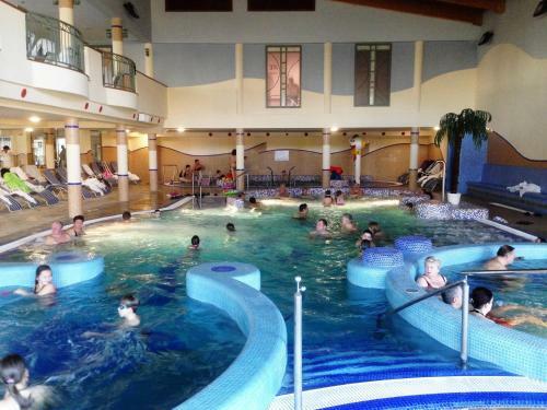 Karos Gold 813 Wellness Apartman