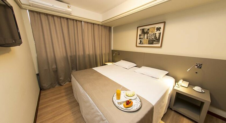 Alta Reggia Plaza Hotel