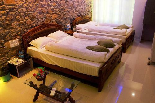 Hotel Toppers Corner