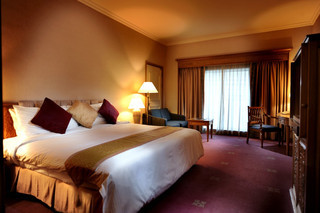 Riverside Majestic Hotel