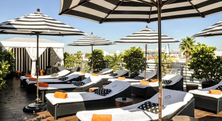 Hotel Riviera Suites South Beach