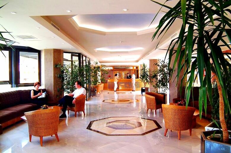 Hotel Pearl Beach