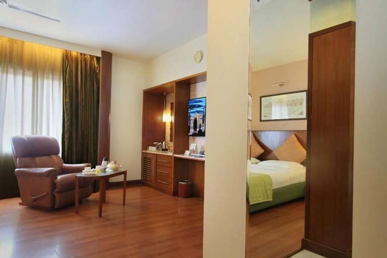 Nandhana Grand Hotel