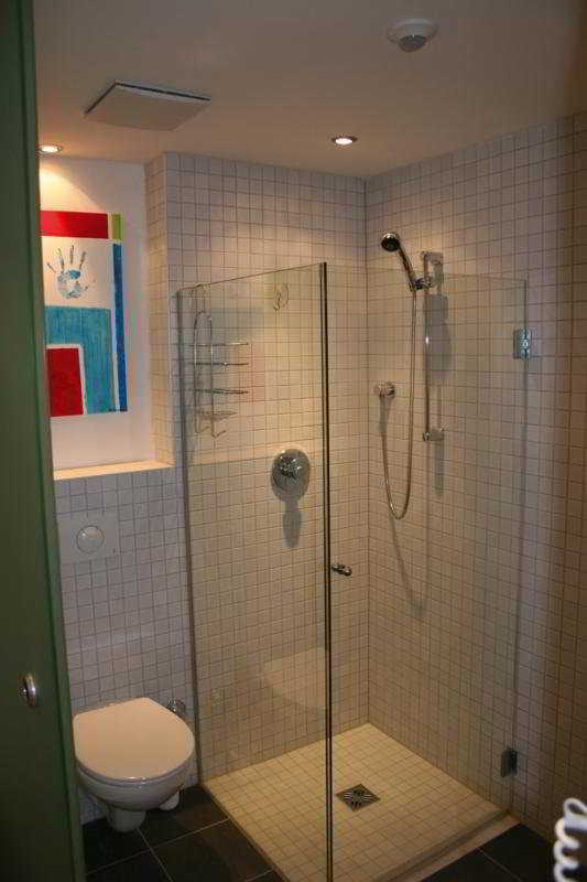 Art Hotel Binders