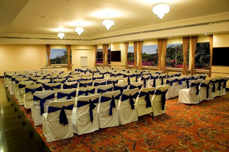 Hotel Ramanashree California Resort