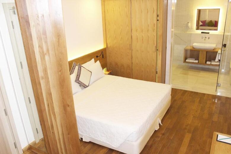 Hotel Que Huong Liberty 3