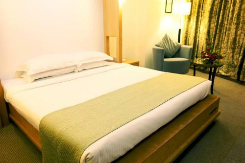 Hotel Peninsula Grand