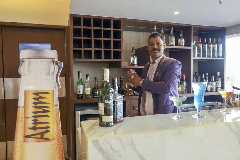 Hotel Royal Orchid Golden Suites