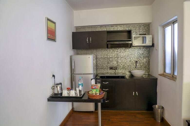 Hotel Royal Orchid Golden Suites
