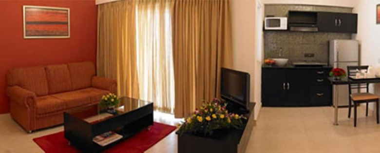 Hotel Royal Orchid Golden Suites