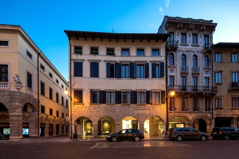 Hostal Mercatovecchio Luxury Suites