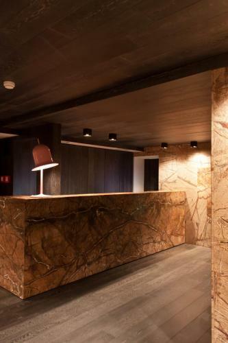Alexander Charme Hotel