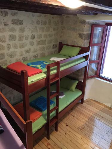 Albergue Kotor Korea Guest House