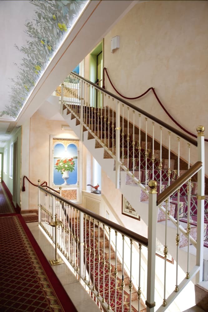 Hotel Villa Florida Suites & Suite Apartments