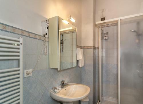 Hostal Affittacamere La Casa Di Ugo