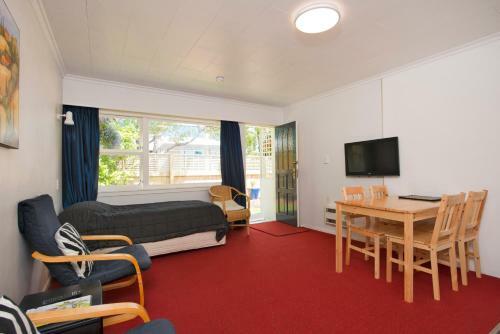 Waimarie On Riverside Motel & Apartments