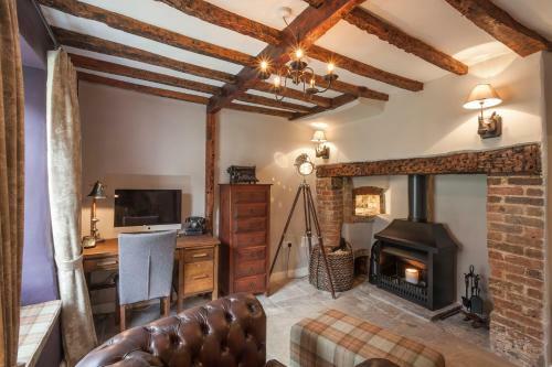 Three Little Pigs Luxury Cottage