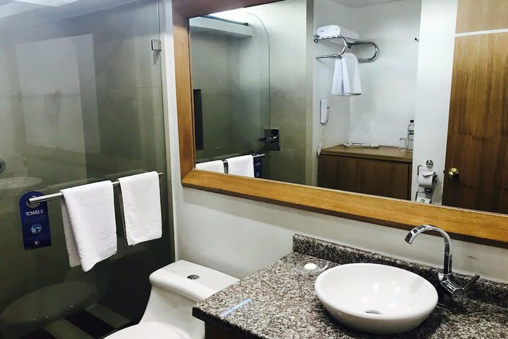 Hotel Howard Johnson La Carolina- Quito