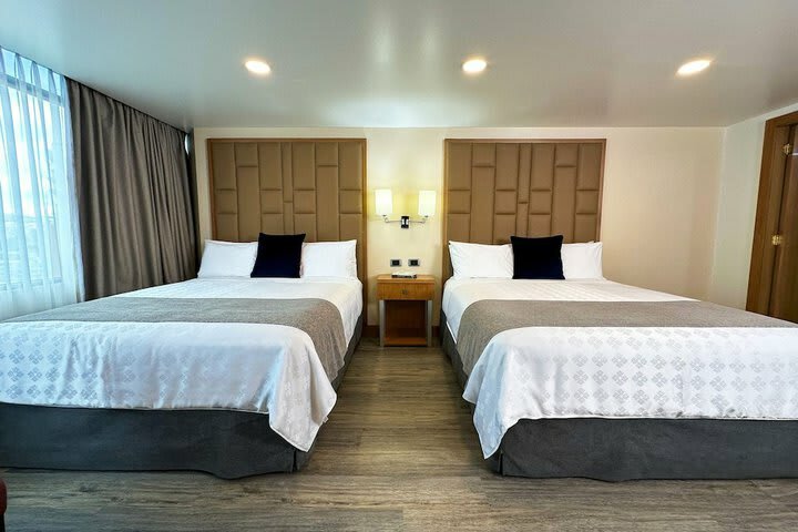Hotel Howard Johnson La Carolina- Quito