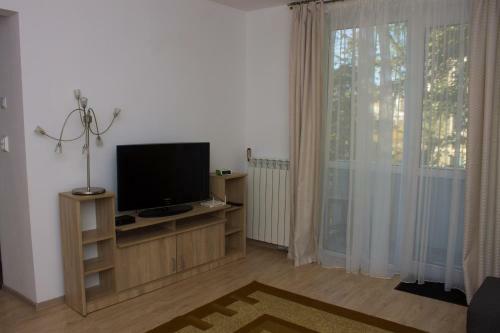 Luca Apartments