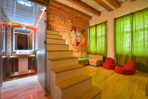 Michael Weiss Apartment