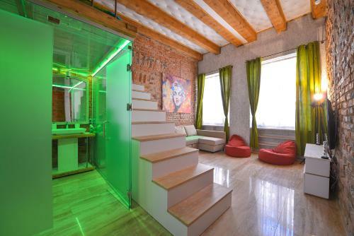 Michael Weiss Apartment