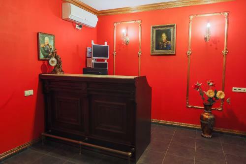 Poruchik Rzhevsky Art Hotel