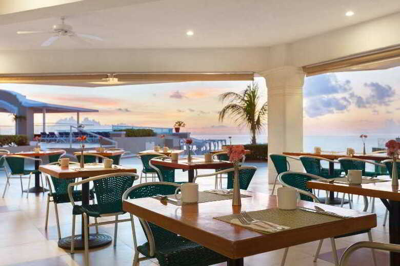 Hotel Wyndham Alltra Cancun - All-inclusive Resort