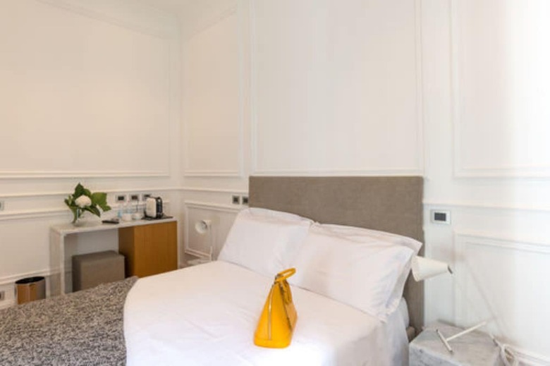 Hostal Via Chiodo Luxury Rooms