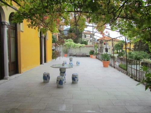 Hostal Villa Giuliana Guest House