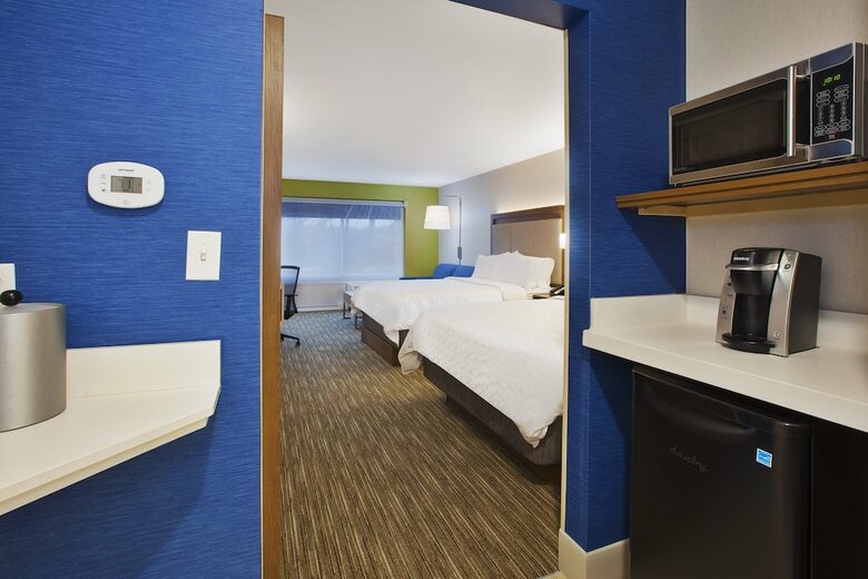 Hotel Holiday Inn Express & Suites Grand Rapids Airport North By Ihg