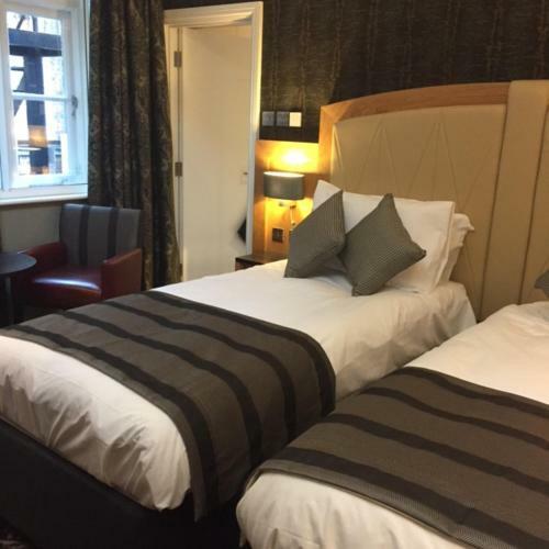 Hotel The Bell Wetherspoon