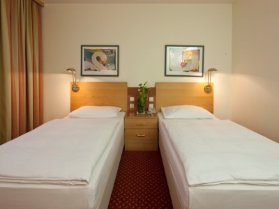 Hotel Austria Trend West/airport