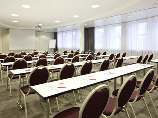 Hotel Austria Trend West/airport