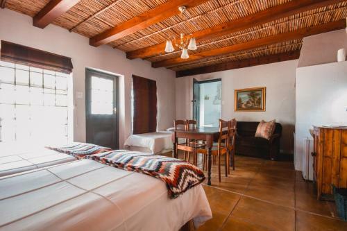 Hostal Cypress Cottage Guest House