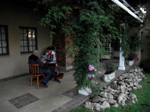 Hostal Autumn Breeze Manor And Lodge B&B