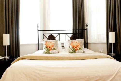 Hostal Ashanti Gardens Guesthouse