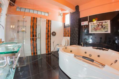 Maximize Luxury Apartment