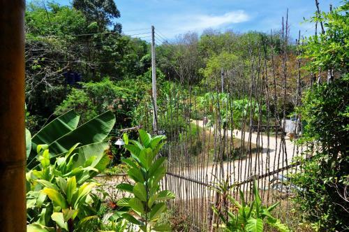 Hostal Bamboo Hut Bangalow