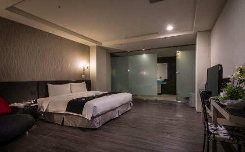 Posada Taipei Bridge Sparkle Hotel